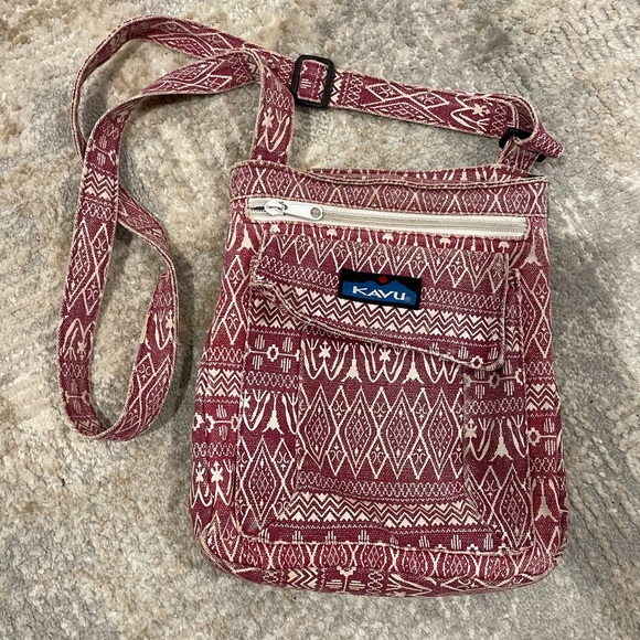 Kavu Handbags - Kavu Crossbody Bag Purse Adjustable Strap Pink & White